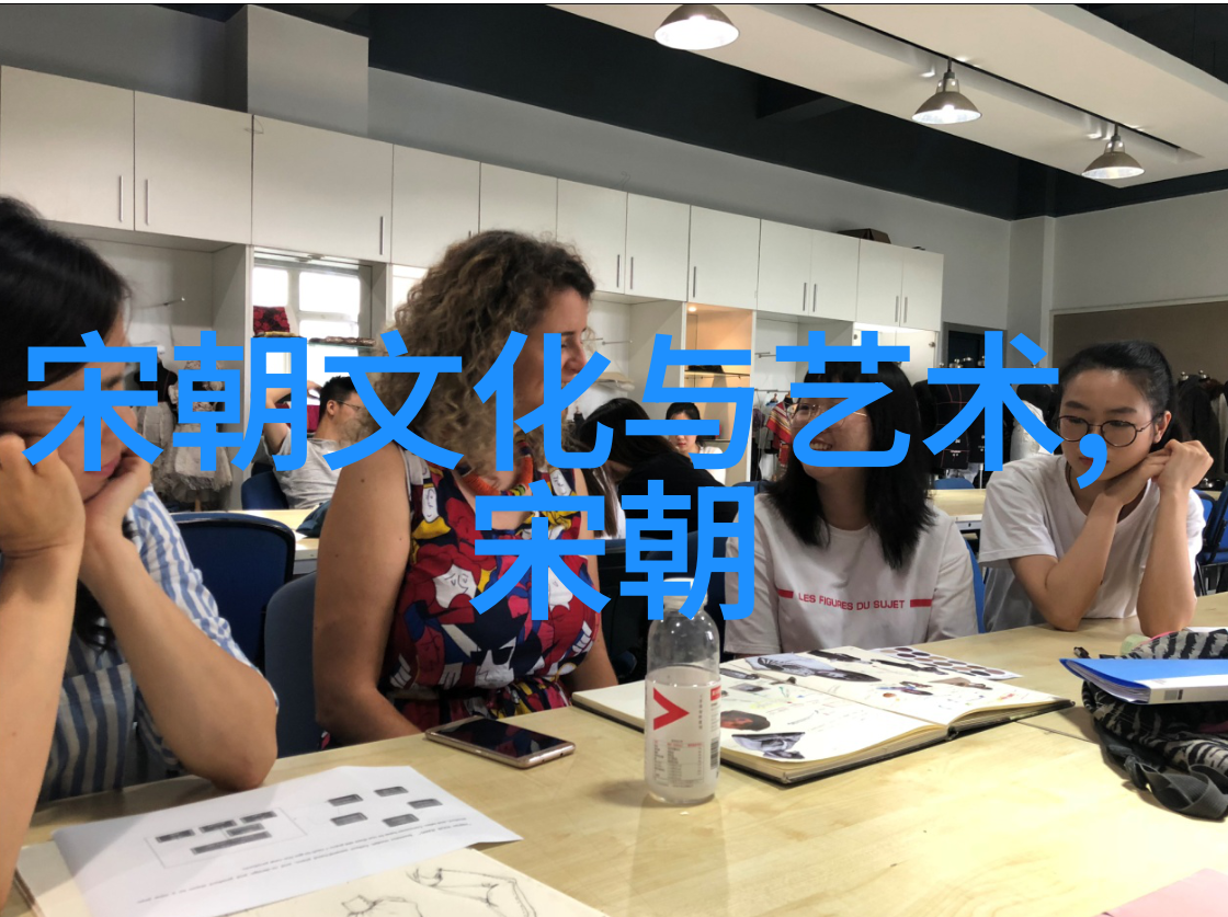 考察那些因其延续性而被后人赞颂的大帝国
