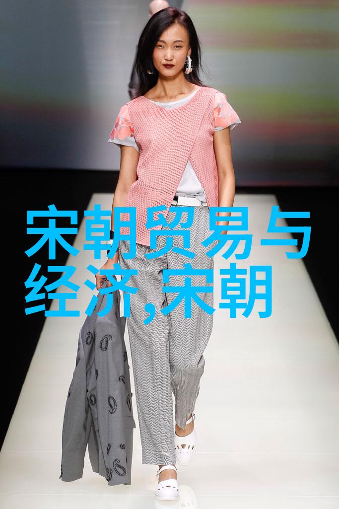 探寻往昔历史的足迹与人心的篇章