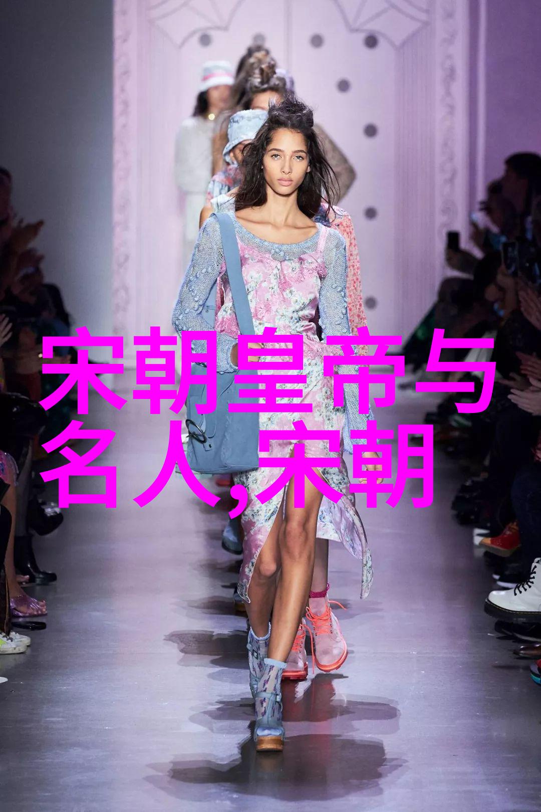 艺术之谜从画布到屏幕的反差之旅