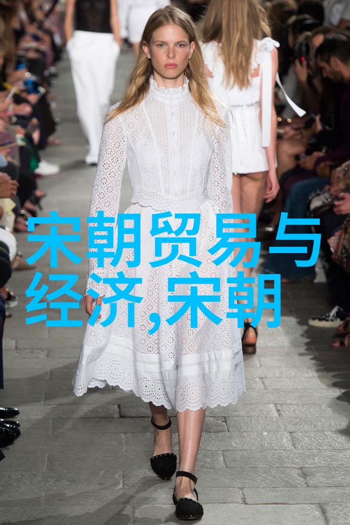 中国历史故事免费听回响中的传统与现代